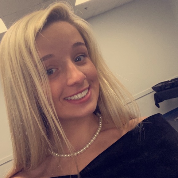 Profile Picture of Grayson Dwyer (@graysondwyer384) on Poshmark