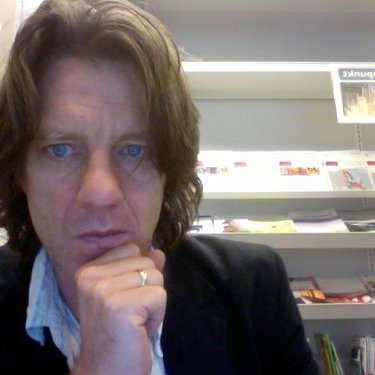 Profile Picture of James Marsh (@marshfilmtweet) on Twitter