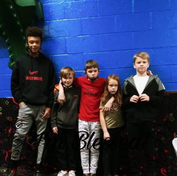 Profile Picture of Mel Mcgee (@melmcgee188) on Poshmark