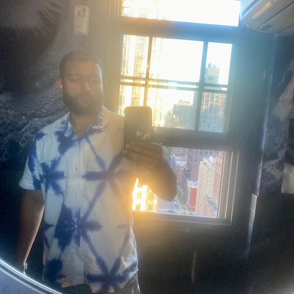 Profile Picture of Minhaj (@mhoque117) on Poshmark