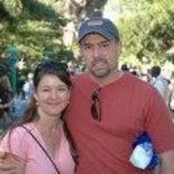 Profile Picture of Kelly Kobbe (@kellykobbe) on Poshmark