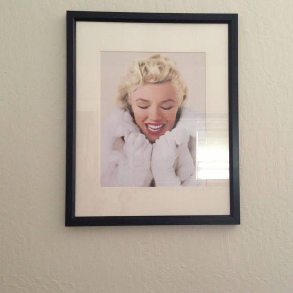 Profile Picture of Allison Long (@allijewel) on Poshmark