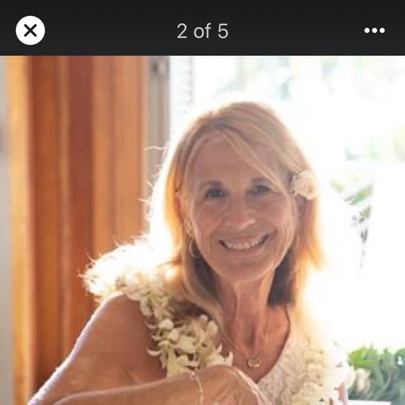 Cheryl Decosta - Poshmark Profile Picture of Cheryl Decosta (@cheryldecosta) on Poshmark