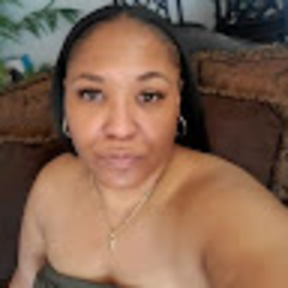 Profile Picture of Verlene Tory (@verlene_tory) on Poshmark