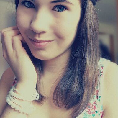 Profile Picture of Alexandra Knaut (@alexandraknaut) on Twitter