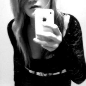 Profile Picture of Caroline Rotherham (@carolineriot) on Myspace