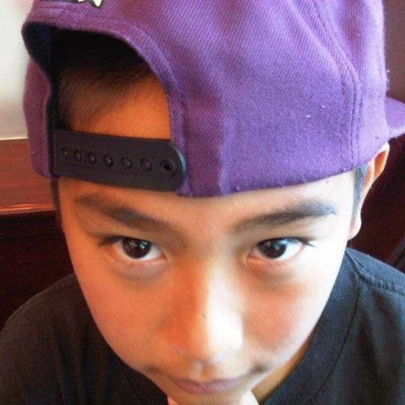 Profile Picture of Kevin Xiao (@sniperrifle2010) on Poshmark