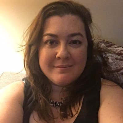 Profile Picture of Julie Raines (@jewel_raines) on Twitter