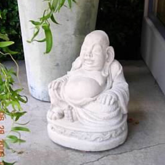 Profile Picture of Angela Raught (@araught32) on Poshmark