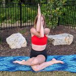 Profile Picture of Julie Sneed (@momsneedyoga) on Instagram