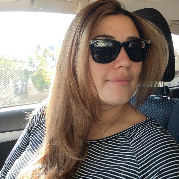 Profile Picture of Karin Wasmuth (@paola1108) on Poshmark