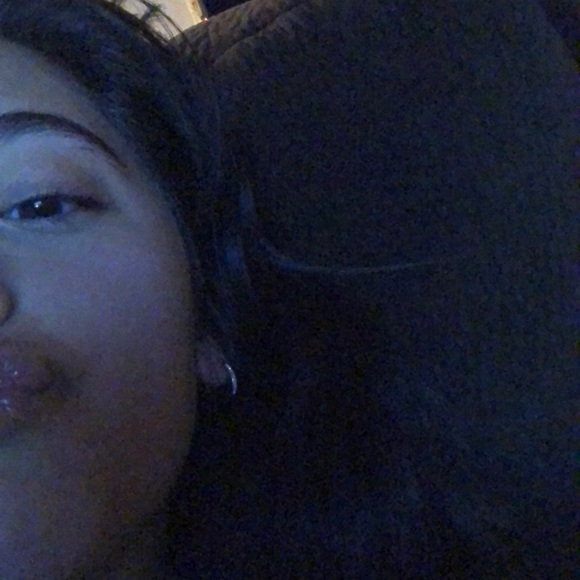 Profile Picture of Cindy Sanchez (@osoriocindy49) on Poshmark