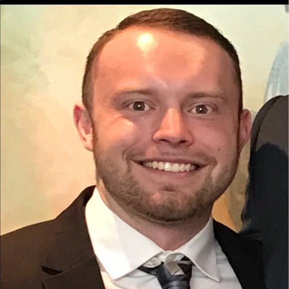 Profile Picture of Alex Buddenbohm (@alexbfit) on Poshmark