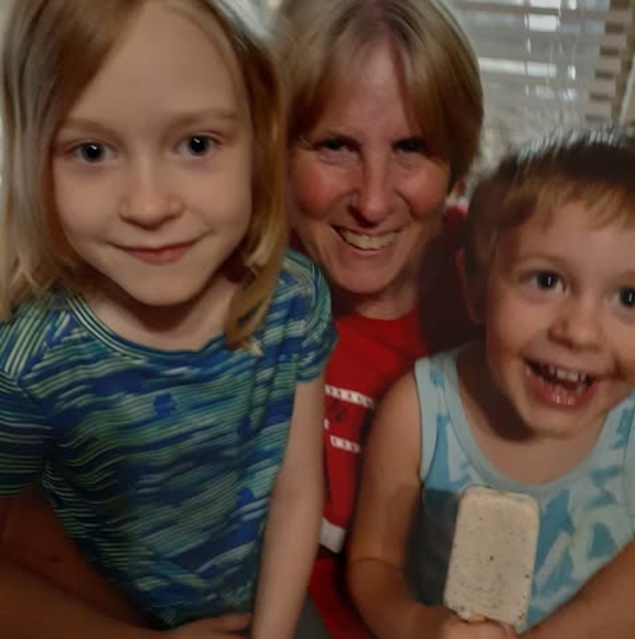 Profile Picture of Paula Bruner (@paula_bruner) on Poshmark