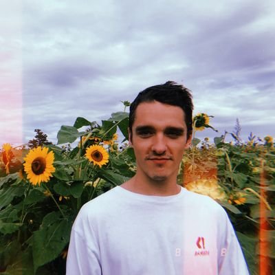Profile Picture of Christopher Finch (@cfinch12301) on Twitter