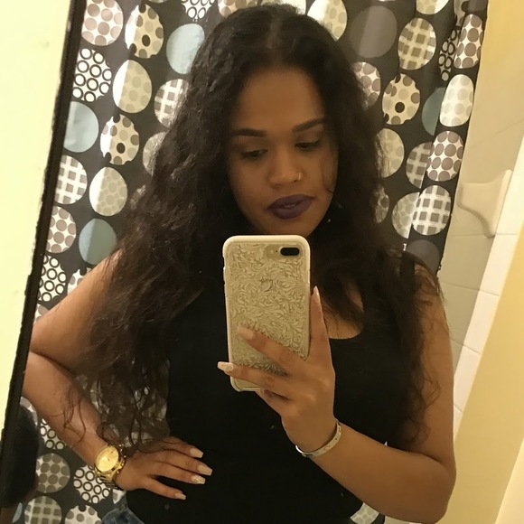Profile Picture of Christina Finkel (@christinafinkel) on Poshmark