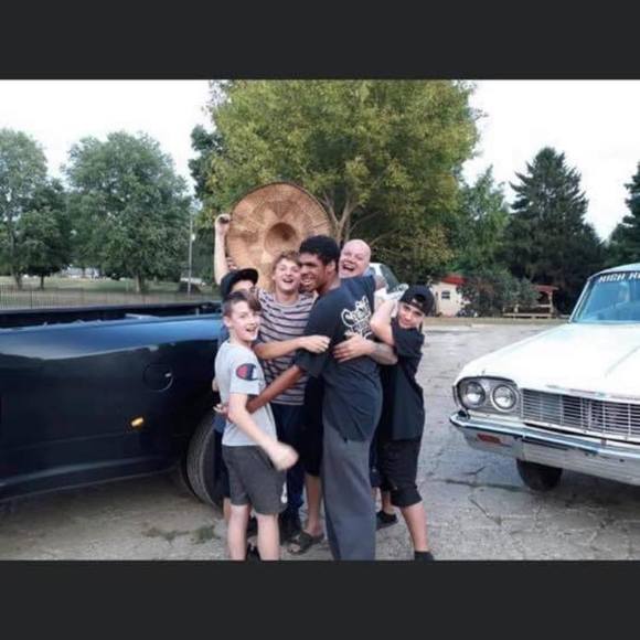 Profile Picture of Blake Gill (@blakegill832) on Poshmark