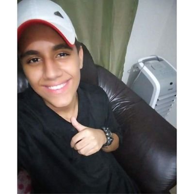 Profile Picture of Ivan Wallace (@IvanWallace13) on Twitter