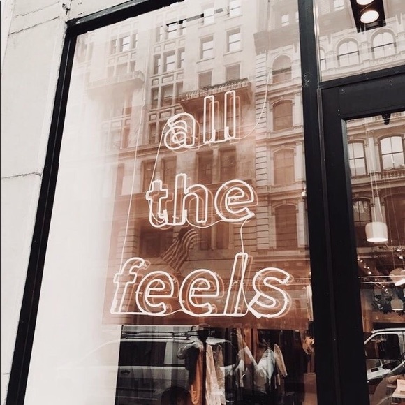 Profile Picture of Momo Adebonojo (@itsmomo724) on Poshmark