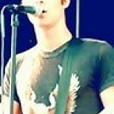 Profile Picture of Robin Schell (@robinschell8) on Twitter