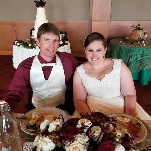 Profile Picture of Andrea Moore (@andy433785) on Poshmark