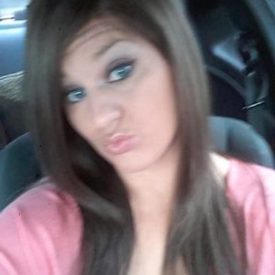 Profile Picture of Lora Sanders (@LoraNicole21) on Twitter