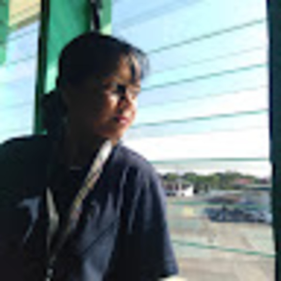 Profile Picture of Seth Agdeppa (@agdeppaseth) on Poshmark