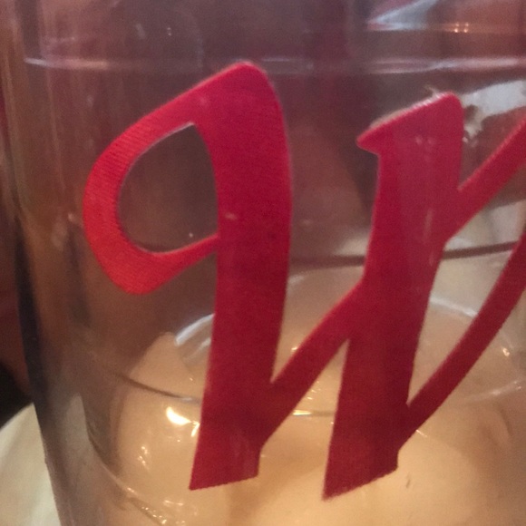 Profile Picture of Tobin Ward (@tobinaward) on Poshmark