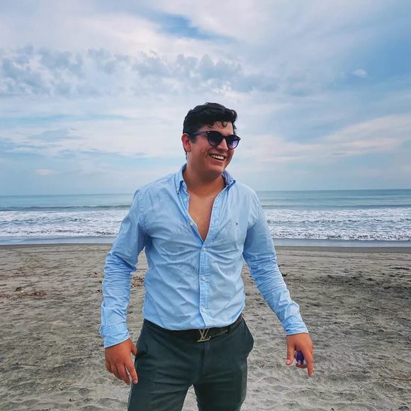 Profile Picture of Bryan Polanco (@bpolanco76) on Poshmark