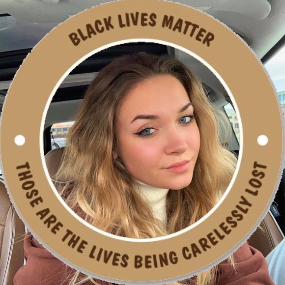 Profile Picture of Sophia Bourret (@sophiaabourret) on Poshmark