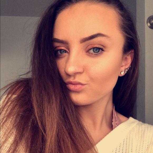 Profile Picture of Sam Fritz (@samfritz3) on Poshmark