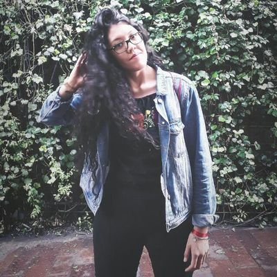 Profile Picture of Itzel Diaz (@ItzieDiaz) on Twitter