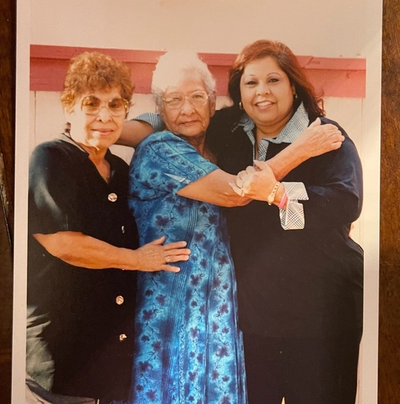 Profile Picture of Martha Ruby (@martharuby2911) on Poshmark