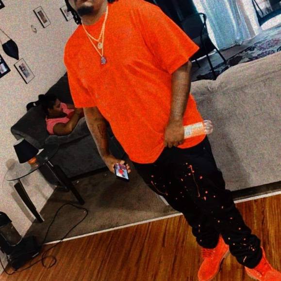 Profile Picture of Jones Anthony (@jonesanthony) on Poshmark