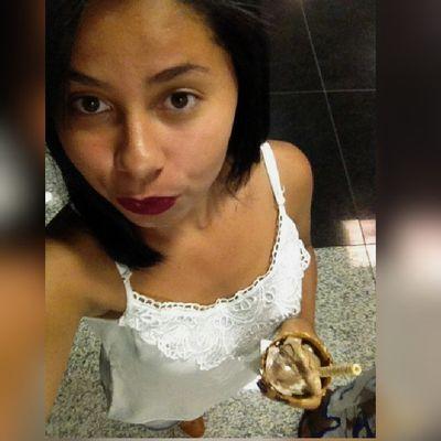 Profile Picture of Lara Ribeiro (@S_lararibeiro) on Twitter