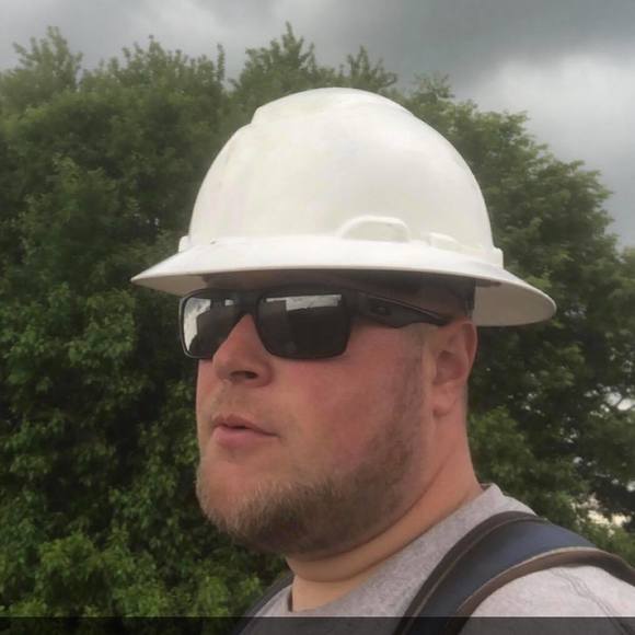 Profile Picture of Josh Limberg (@bansheeboy_3) on Poshmark