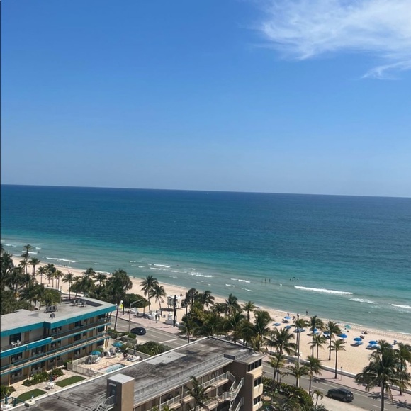 Profile Picture of Sarah Blanchette (@wicxie) on Poshmark