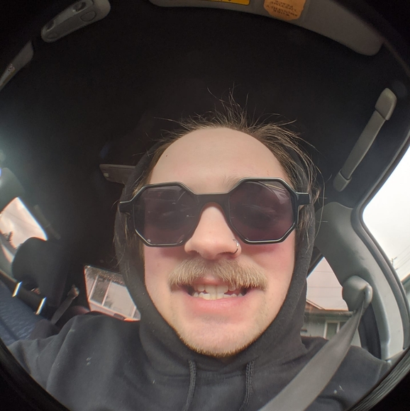 Profile Picture of Leif Erickson (@leif_erickson) on Poshmark