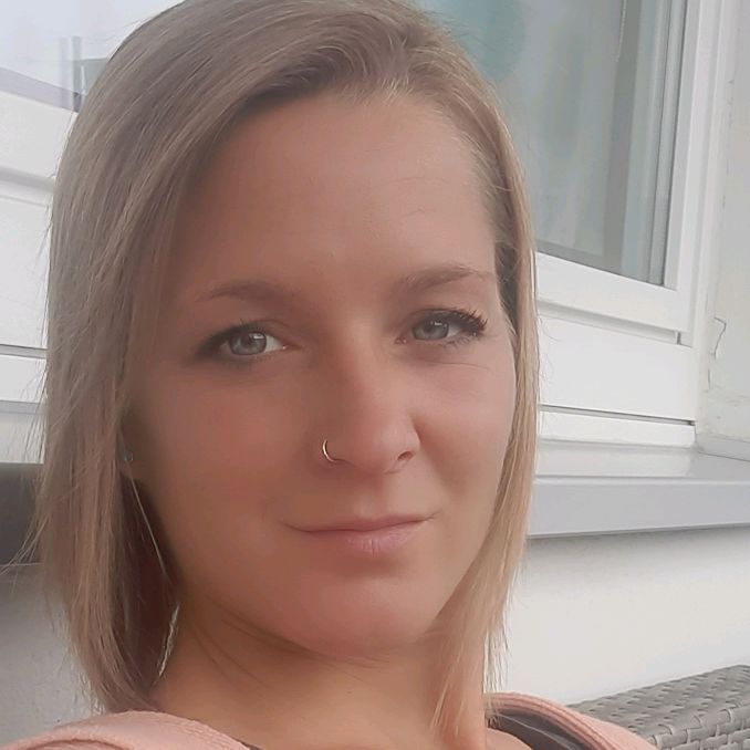 Julia Wiegmann - Tiktok Profile Picture of Julia Wiegmann (@juliawiegmann) on Tiktok