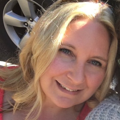 Profile Picture of Christine MacGregor (@ChrisLamEJ) on Twitter