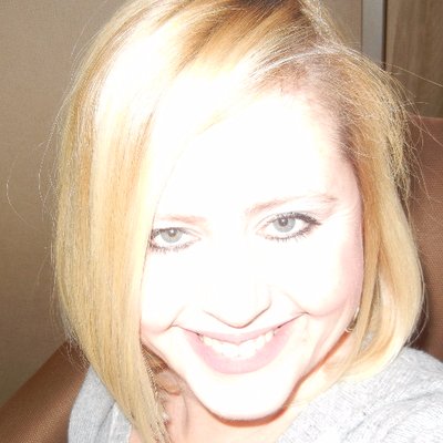 Profile Picture of Melissa Honeycutt (@blonde319) on Twitter