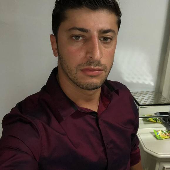 Profile Picture of Alex Dasilva (@emillysdream) on Poshmark
