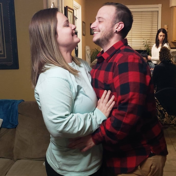 Profile Picture of Matthew Barrios (@mattyb870) on Poshmark