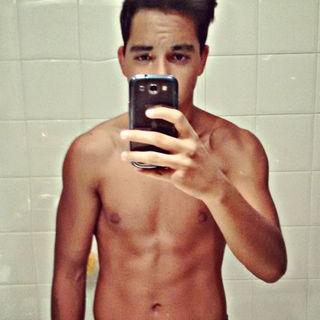 Profile Picture of Alex Gatti (@gattulk97) on Twitter