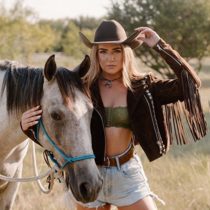 Profile Picture of   link and description of the... (@mckenziekcole) on Tiktok