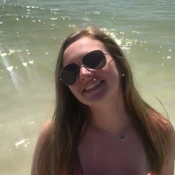 Profile Picture of Sam Sallet (@ssallet) on Poshmark