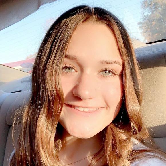 Profile Picture of Mackenzie Mcdowell (@mackenziem919) on Poshmark