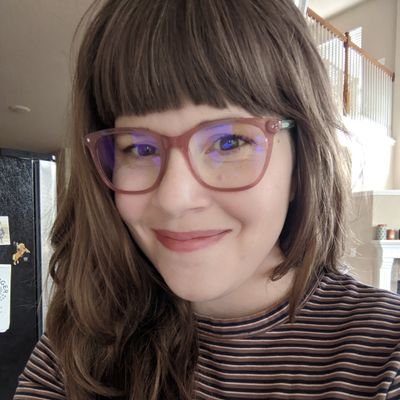Profile Picture of Julia Lopez-Mobilia (@juliachirps) on Twitter