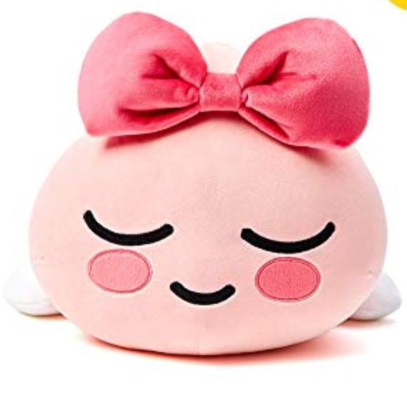 Profile Picture of Raina Kim (@rainajun) on Poshmark