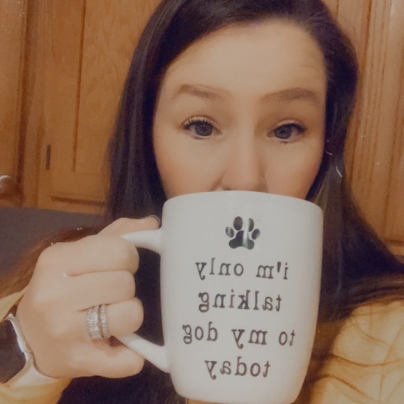 Profile Picture of Amanda Wiebold (@awiebold) on Poshmark